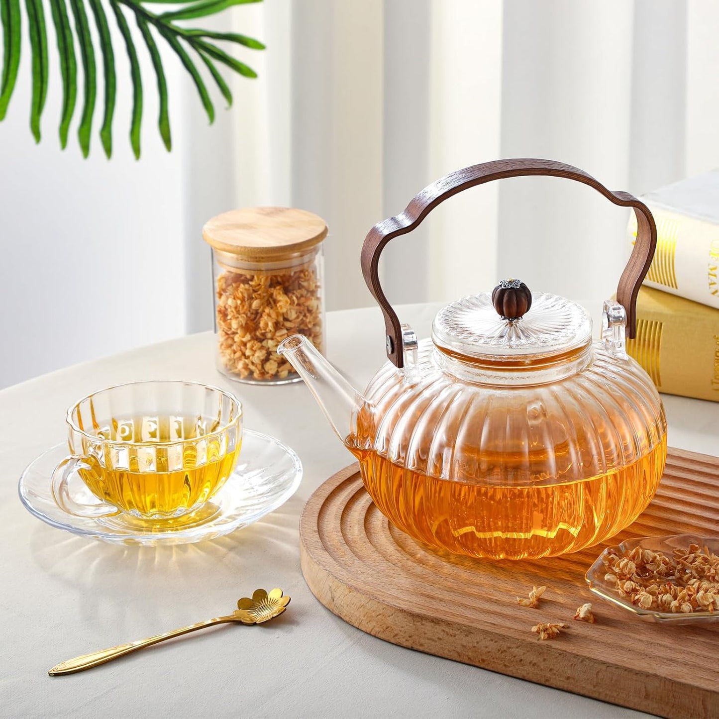 40 oz / 1200 ml Glass Pumpkin Teapot with Removable Infuser and Lid, Stovetop and Microwave Safe, Clear Borosilicate Glass Teapot for Loose Leaf Herbal Teas